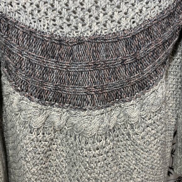 CAbi Gray Shadow Circle Chunky Knit Cardigan Women XS Color Blocked Shawl Collar - Picture 10 of 12